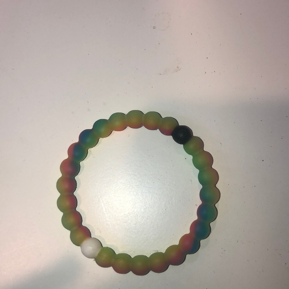 Live lokai bracelet